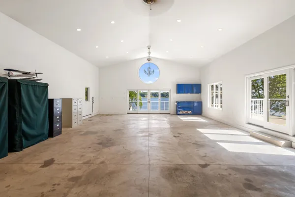 $1,525,000 | 15665 Portage Road, Vicksburg, MI 49097