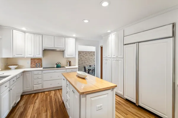 $1,525,000 | 15665 Portage Road, Vicksburg, MI 49097