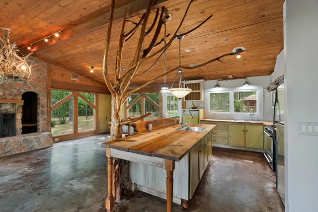 $399,900 | 2007 Hillside Drive, Magnolia, MS 39652