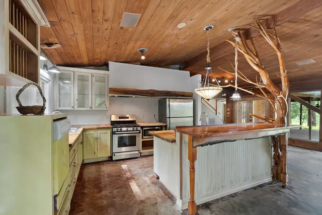 $399,900 | 2007 Hillside Drive, Magnolia, MS 39652