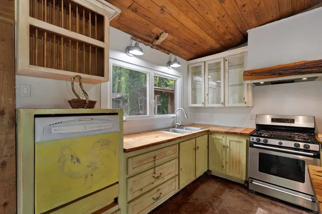 $399,900 | 2007 Hillside Drive, Magnolia, MS 39652