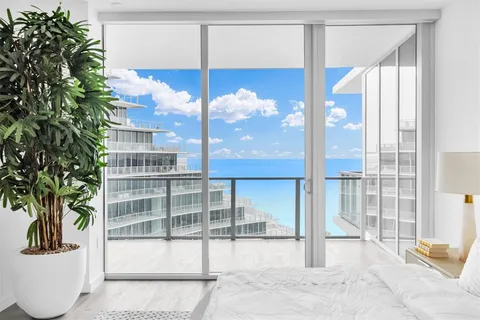 $4,300,000 | 2200 North Ocean Boulevard, Unit S906, Fort Lauderdale, FL 33305