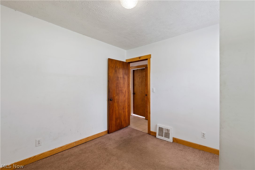 2860 Kendall Road Akron, OH 44321 - Photo 15 of 28