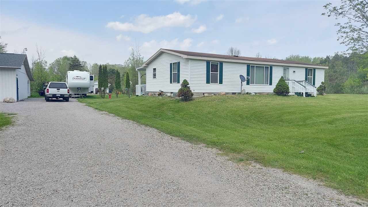 1845 East Erickson Road Pinconning, MI 48650 - Photo 3 of 29
