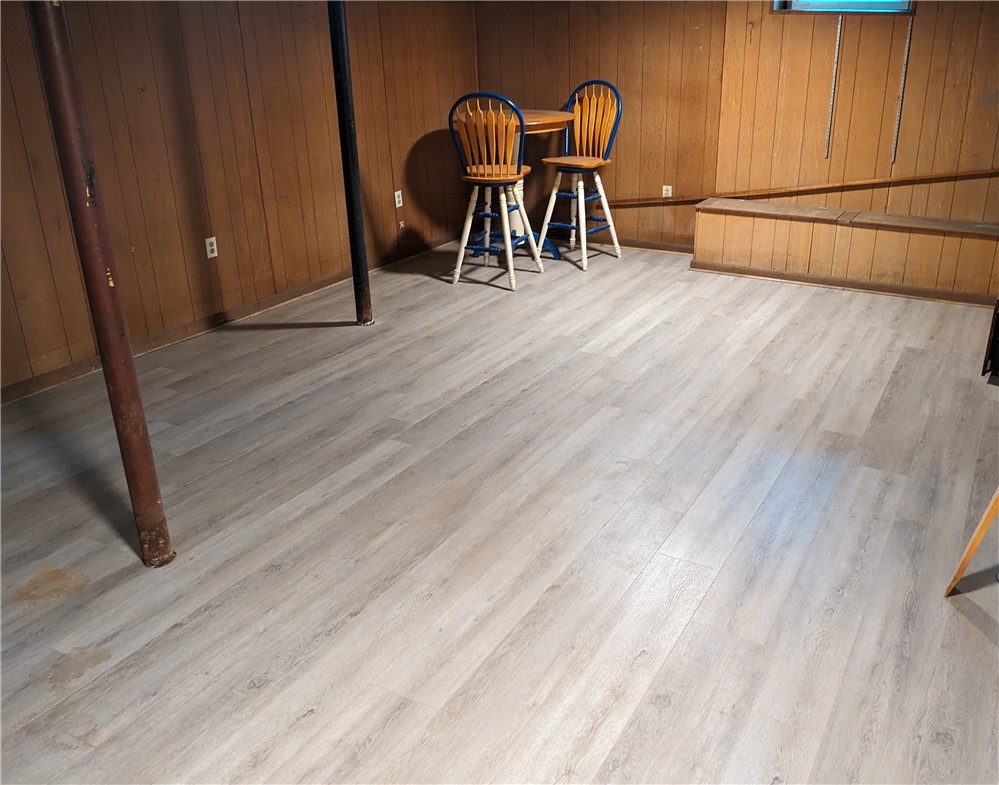 127 Friendly Road Cranston, RI 02910 - Photo 13 of 13