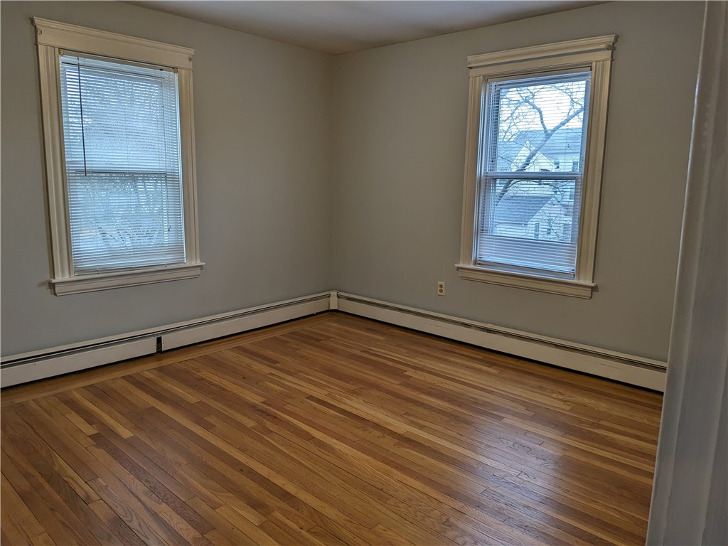 127 Friendly Road Cranston, RI 02910 - Photo 9 of 13