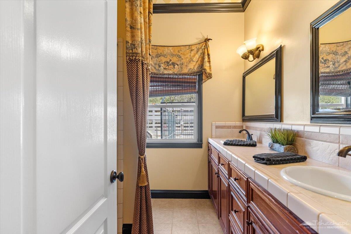 28774 Valley Oak Road Keene, CA 93531 - Photo 39 of 83 Gallery Image 39