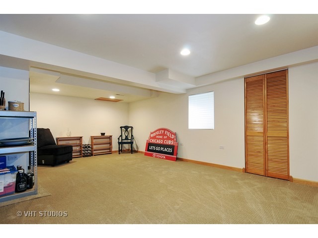 503 Goodwin Drive, Unit 503 Bolingbrook, IL 60440 - Photo 5 of 10 a view of livingroom with furniture