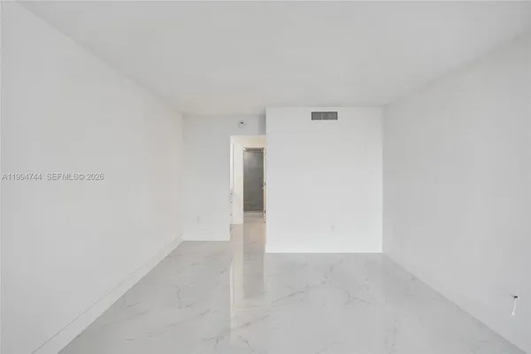 $2,900 | 3625 North Country Club Drive, Unit 2310, Aventura, FL 33180