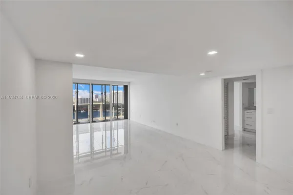 $2,900 | 3625 North Country Club Drive, Unit 2310, Aventura, FL 33180