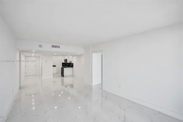 $2,900 | 3625 North Country Club Drive, Unit 2310, Aventura, FL 33180