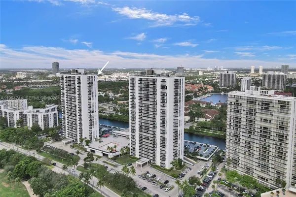 $2,900 | 3625 North Country Club Drive, Unit 2310, Aventura, FL 33180