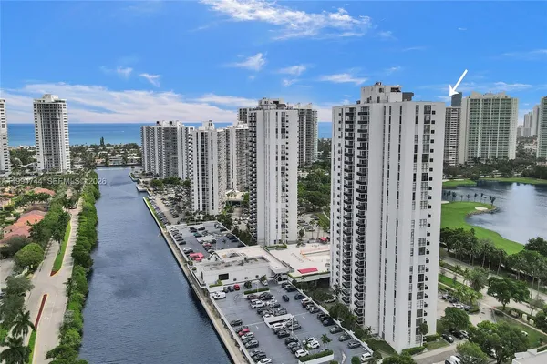 $2,900 | 3625 North Country Club Drive, Unit 2310, Aventura, FL 33180
