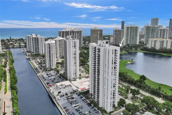 $2,900 | 3625 North Country Club Drive, Unit 2310, Aventura, FL 33180