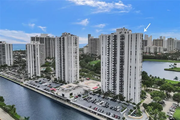 $2,900 | 3625 North Country Club Drive, Unit 2310, Aventura, FL 33180