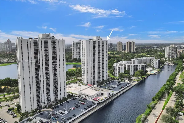 $2,900 | 3625 North Country Club Drive, Unit 2310, Aventura, FL 33180