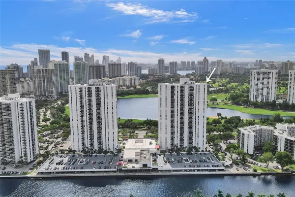 $2,900 | 3625 North Country Club Drive, Unit 2310, Aventura, FL 33180