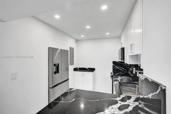 $2,900 | 3625 North Country Club Drive, Unit 2310, Aventura, FL 33180