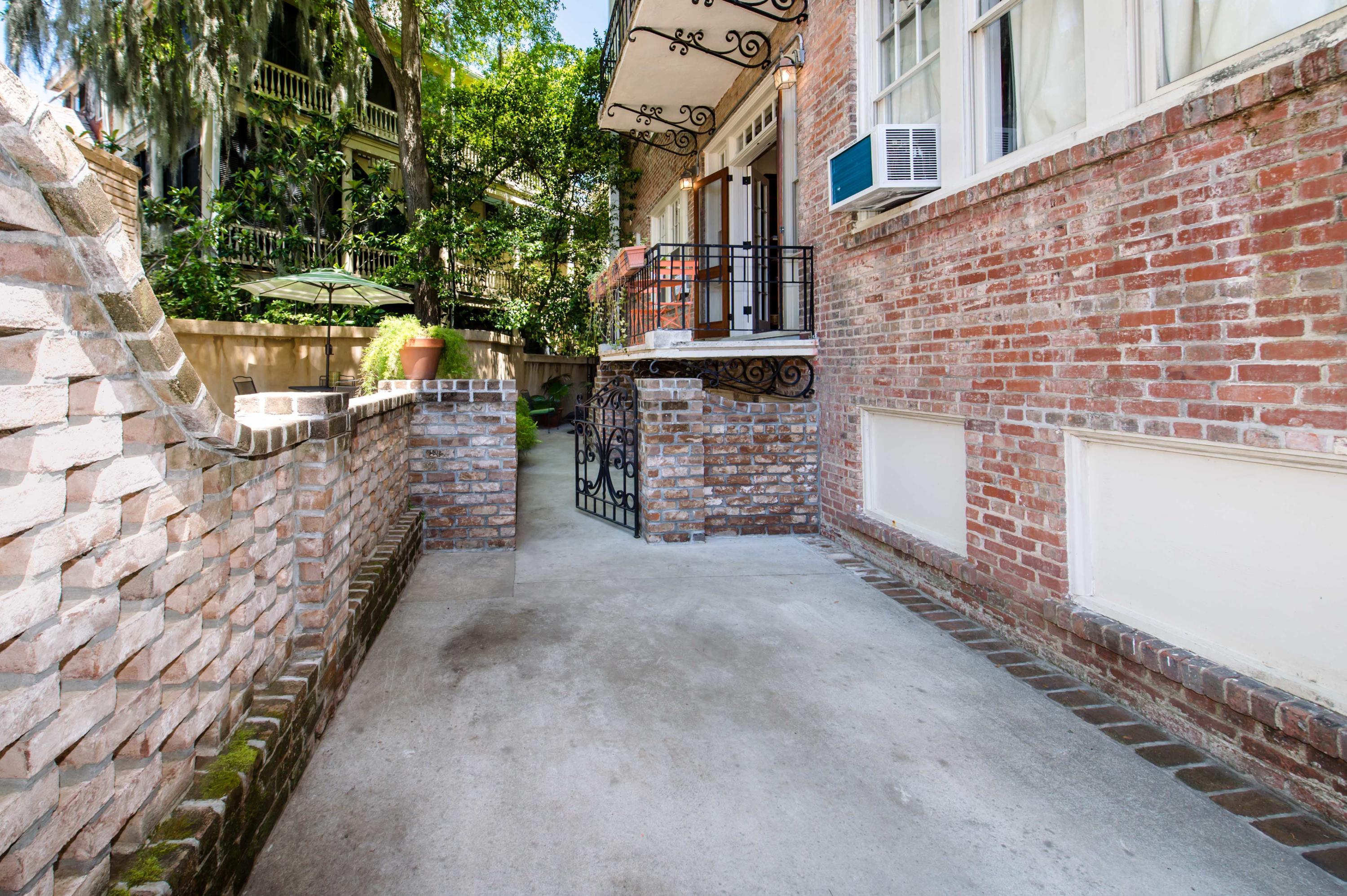 63 Rutledge Avenue, Unit 3 Charleston, SC 29401 - Photo 18 of 43 63 Rutledge_Low Res-30