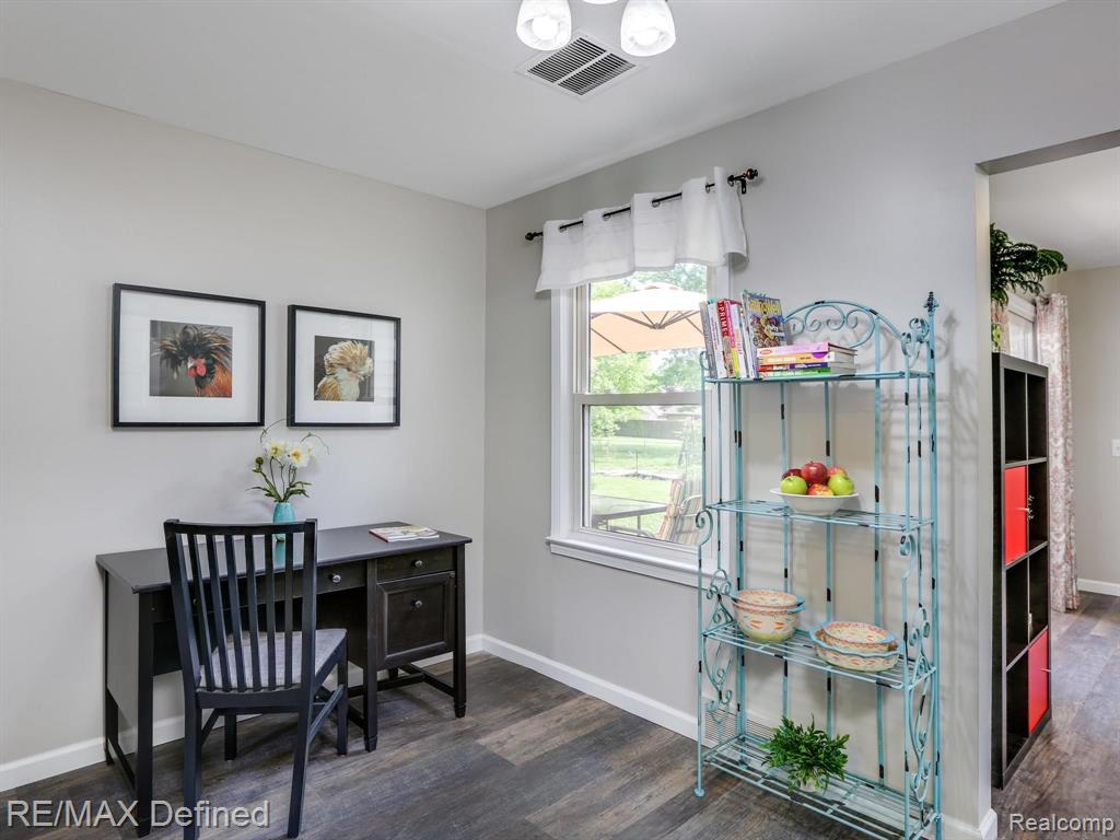 3351 Grant Road Rochester Hills, MI 48309 - Photo 6 of 22