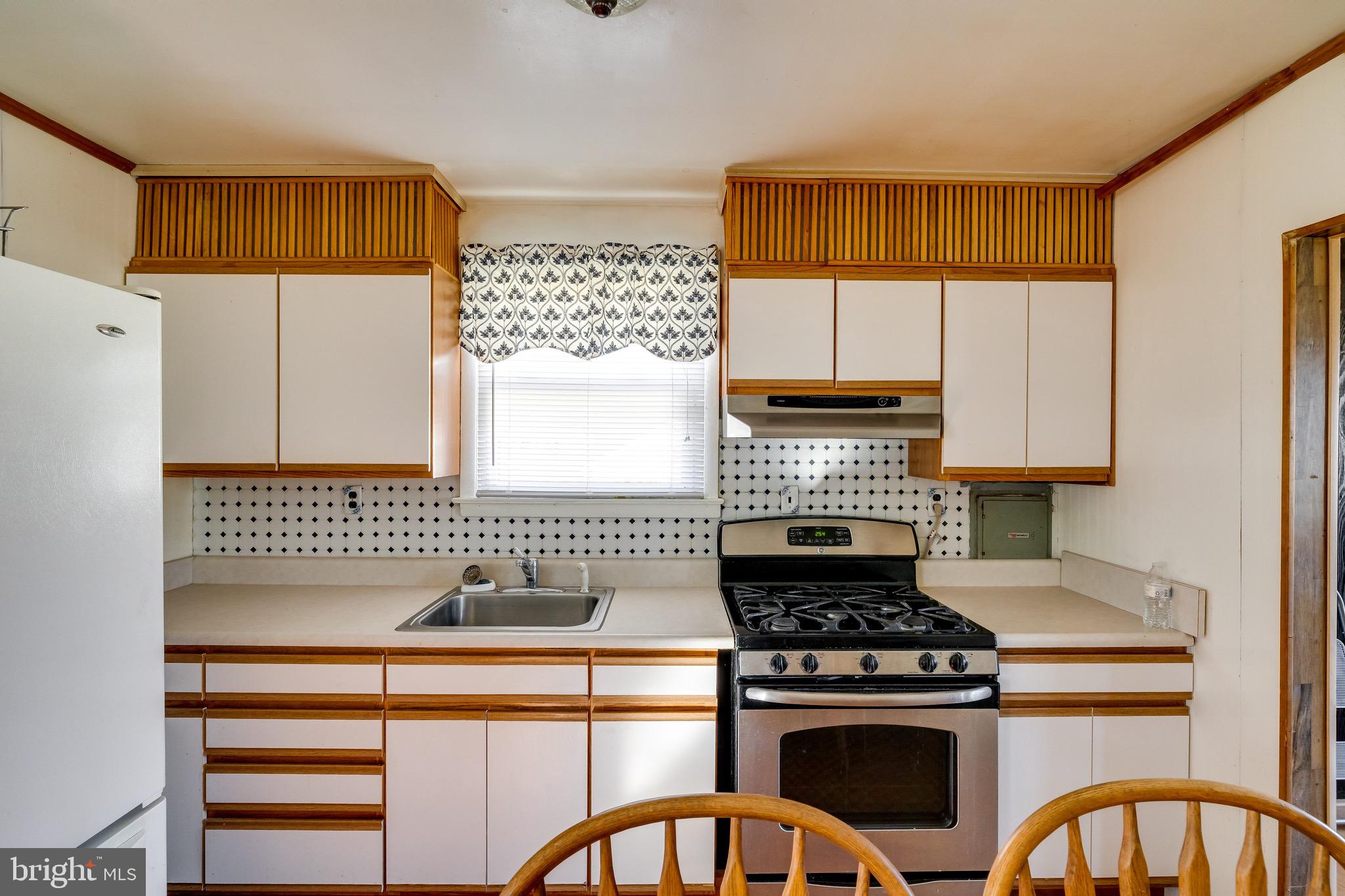 714 Wayne Road Lindenwold, NJ 08021 - Photo 12 of 23
