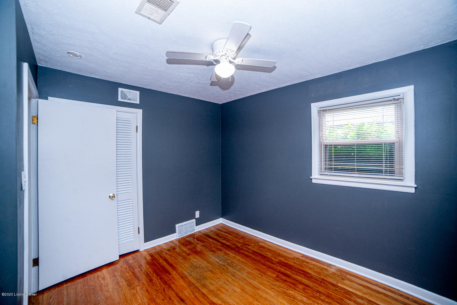 6341 Hunters Grove Road Louisville, KY 40216 - Photo 28 of 56 Bedroom 2