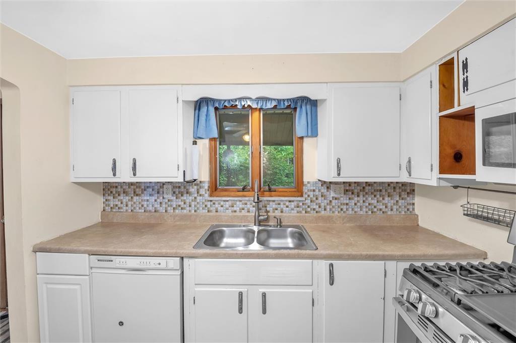 1120 Harvard Road Monroeville, PA 15146 - Photo 7 of 24 Gallery Image 7