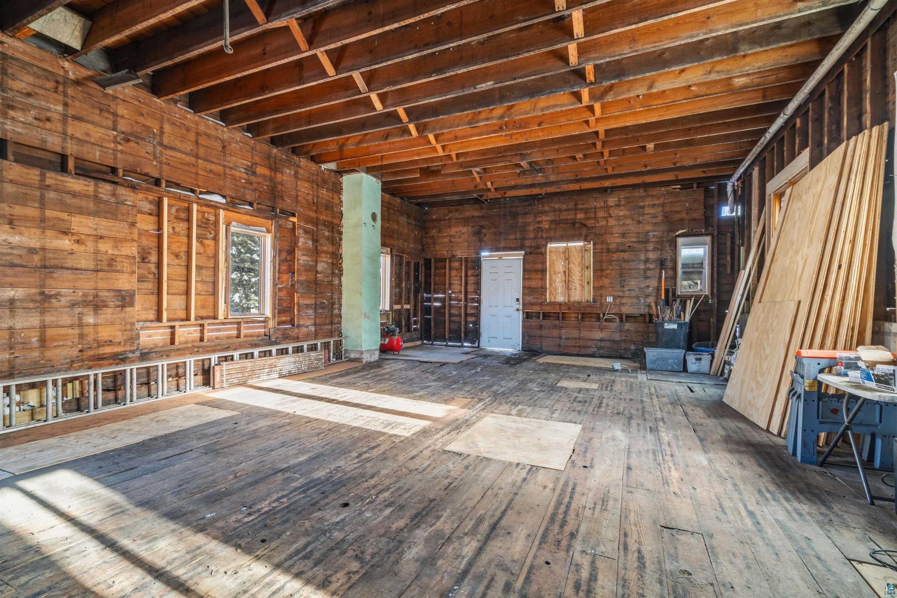 2502 West 3rd Street Duluth, MN 55806 - Photo 13 of 26