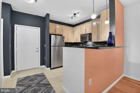$315,000 | 1201 East-West Highway, Unit 413, Silver Spring, MD 20910