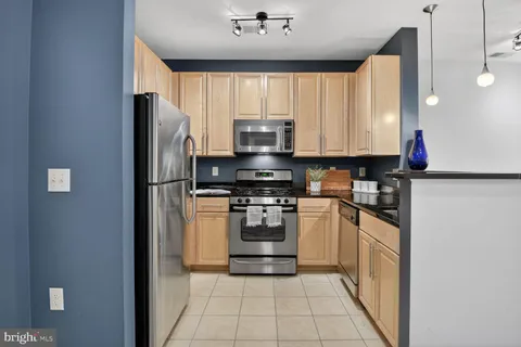 $315,000 | 1201 East-West Highway, Unit 413, Silver Spring, MD 20910