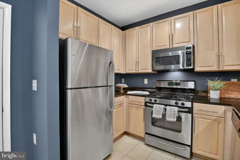 $315,000 | 1201 East-West Highway, Unit 413, Silver Spring, MD 20910