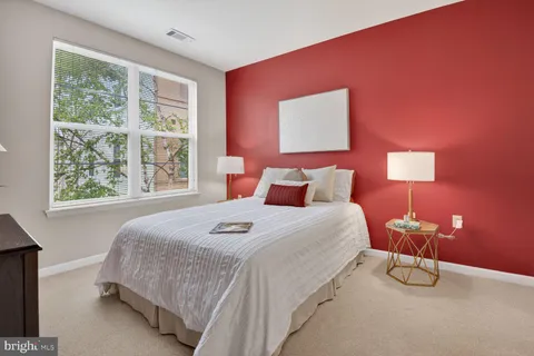 $315,000 | 1201 East-West Highway, Unit 413, Silver Spring, MD 20910