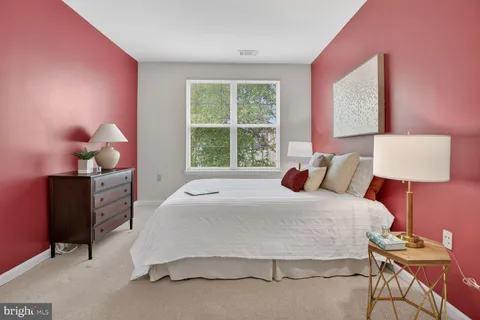 $315,000 | 1201 East-West Highway, Unit 413, Silver Spring, MD 20910