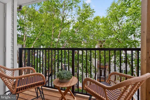 $315,000 | 1201 East-West Highway, Unit 413, Silver Spring, MD 20910
