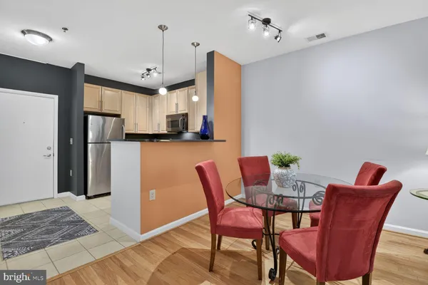$315,000 | 1201 East-West Highway, Unit 413, Silver Spring, MD 20910