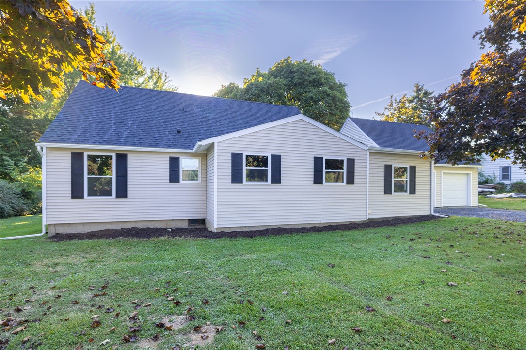 3315 Middle Cheshire Road Canandaigua Town, NY 14424 - Photo 2 of 33