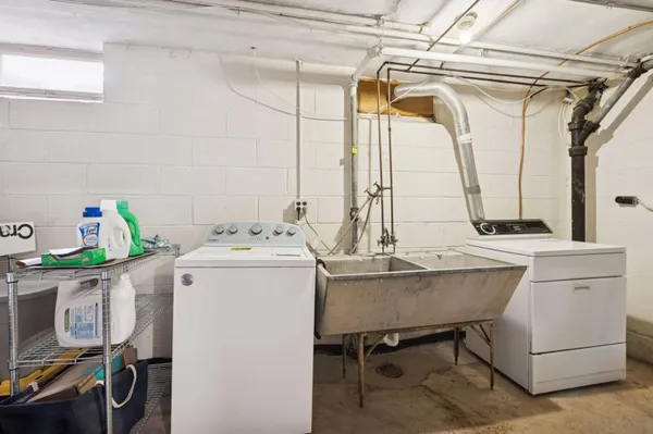 $1,450 | 3513 Emerson Avenue South, Minneapolis, MN 55408