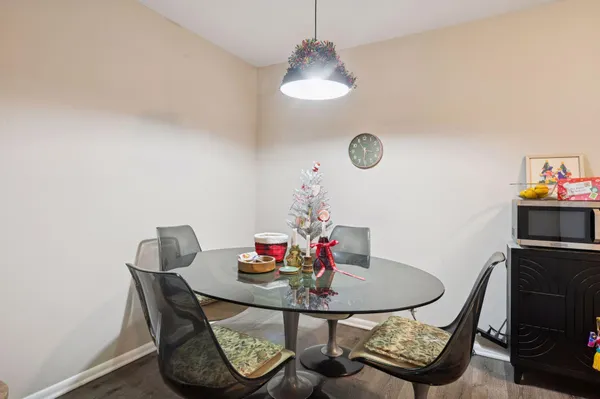 $1,450 | 3513 Emerson Avenue South, Minneapolis, MN 55408