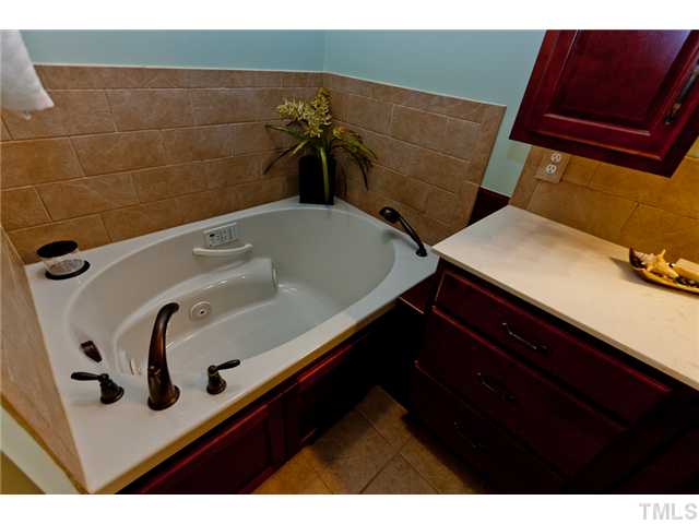8231 Allyns Landing Way, Unit 2 Raleigh, NC 27615 - Photo 11 of 21 Gallery Image 11