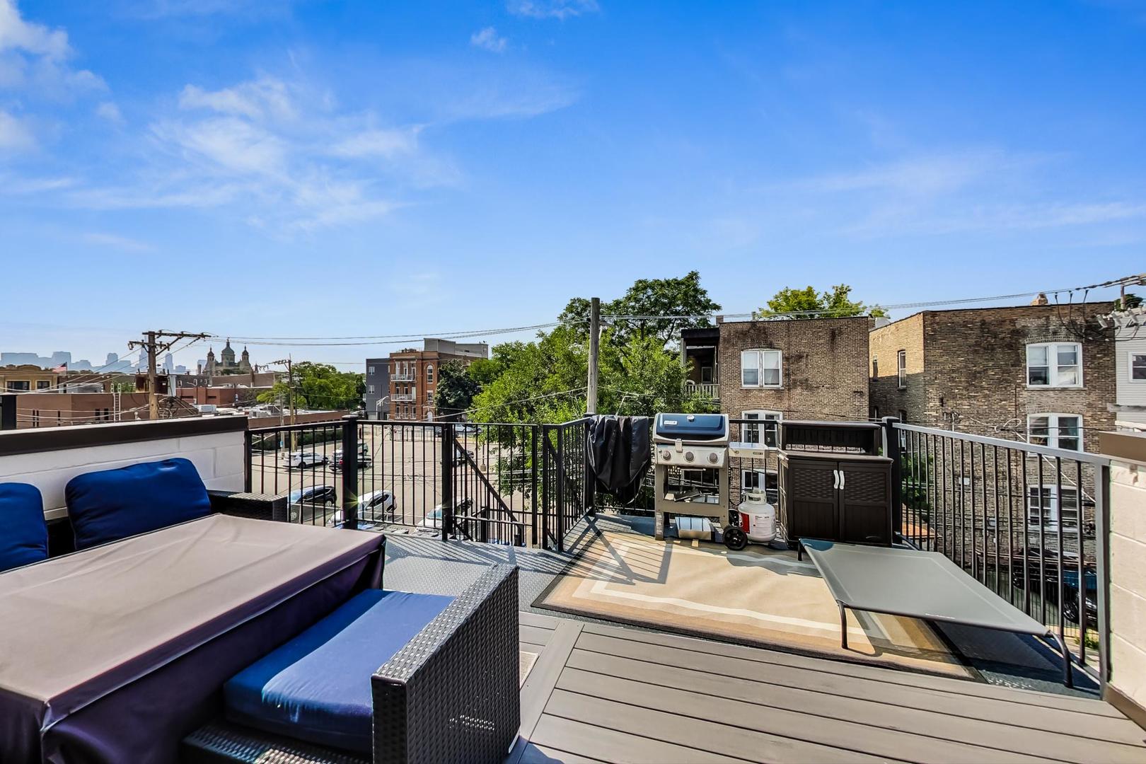 2429 West Augusta Boulevard, Unit 3 Chicago, IL 60622 - Photo 12 of 24