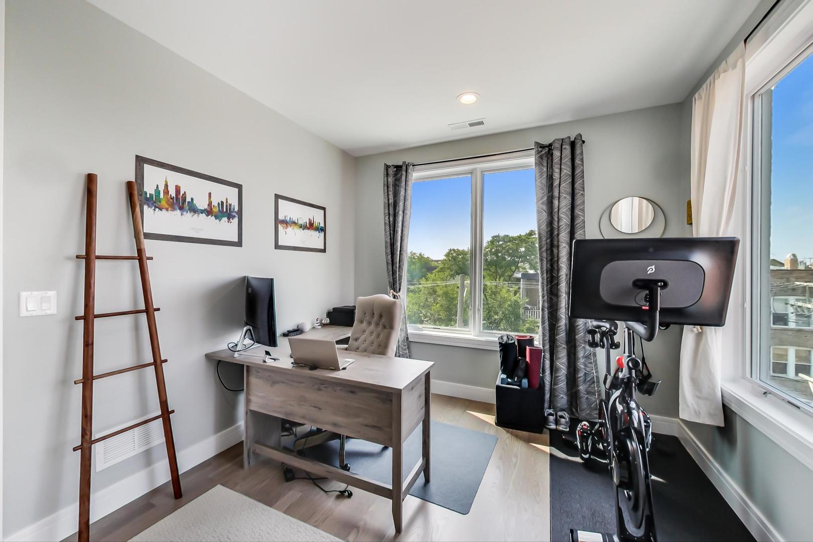 2429 West Augusta Boulevard, Unit 3 Chicago, IL 60622 - Photo 21 of 24