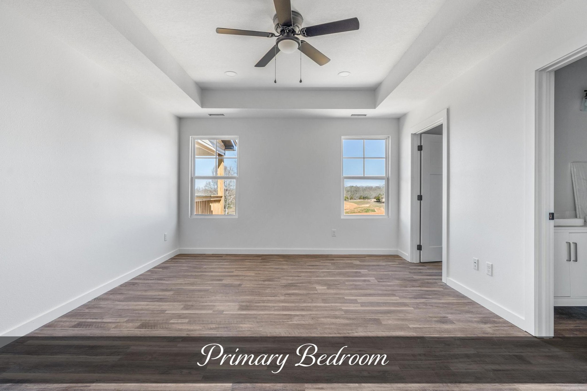 4531 Window Cliff Road Baxter, TN 38544 - Photo 9 of 31 a view of an empty room and window