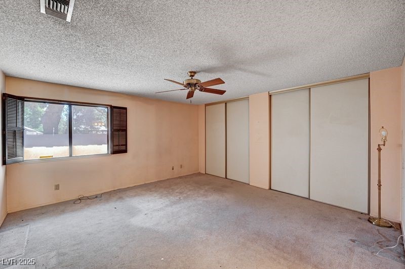 5274 Somerset Drive Las Vegas, NV 89120 - Photo 15 of 31 Gallery Image 15