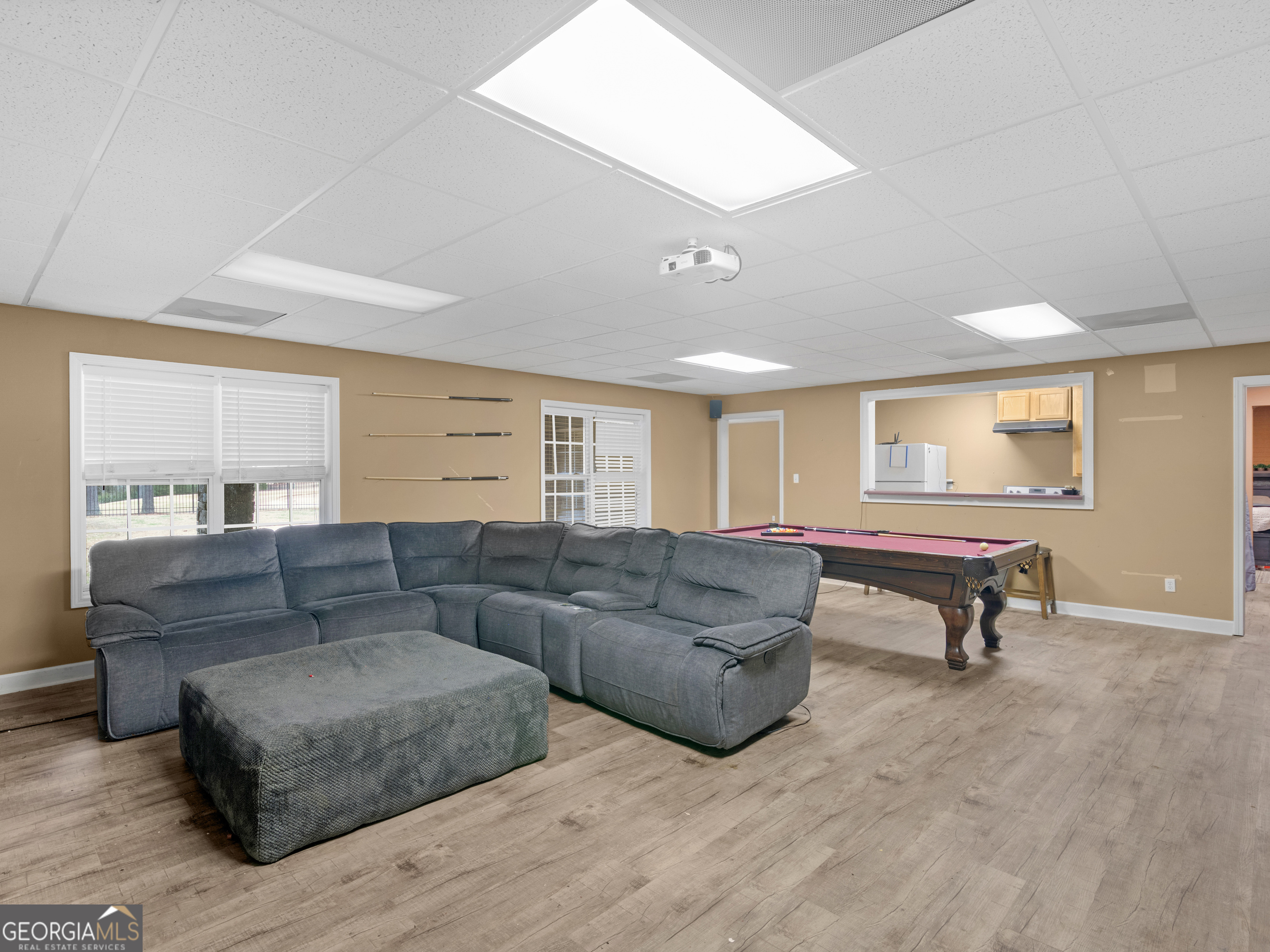 517 North Pine Hill Road Griffin, GA 30223 - Photo 17 of 25 a living room with furniture and a window