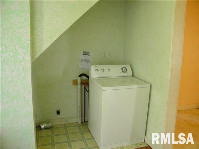 804 North Kickapoo Street Lincoln, IL 62656 - Photo 7 of 8 Gallery Image 7