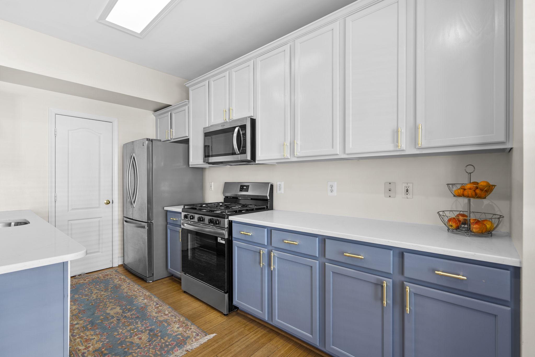 2128 Darcy Green Place Silver Spring, MD 20910 - Photo 15 of 34 Renovated Kitchen with pantry