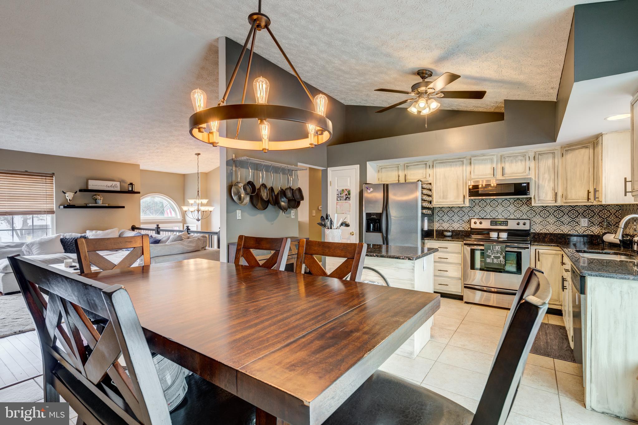 2319 Golden Chapel Road Odenton, MD 21113 - Photo 4 of 38