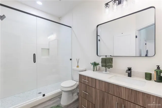 $1,250 | 1006 North Clarence Avenue, Unit 1, Edinburg, TX 78541