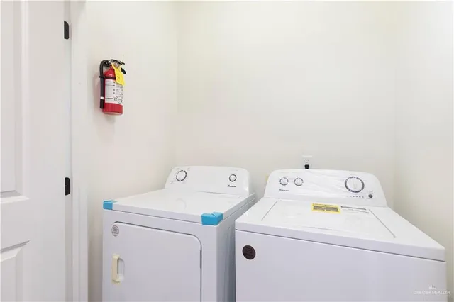 $1,250 | 1006 North Clarence Avenue, Unit 1, Edinburg, TX 78541