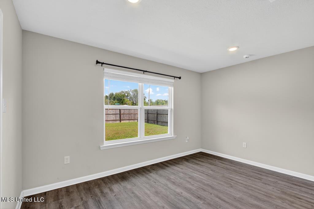 15232 Cypress Way Biloxi, MS 39532 - Photo 12 of 43 IMG_6730